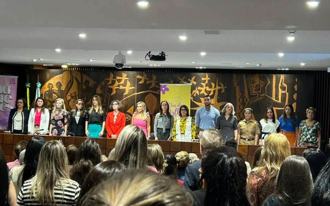 Movimento Pró-Paraná participa de evento da Alep em homenagem ao Dia da Mulher